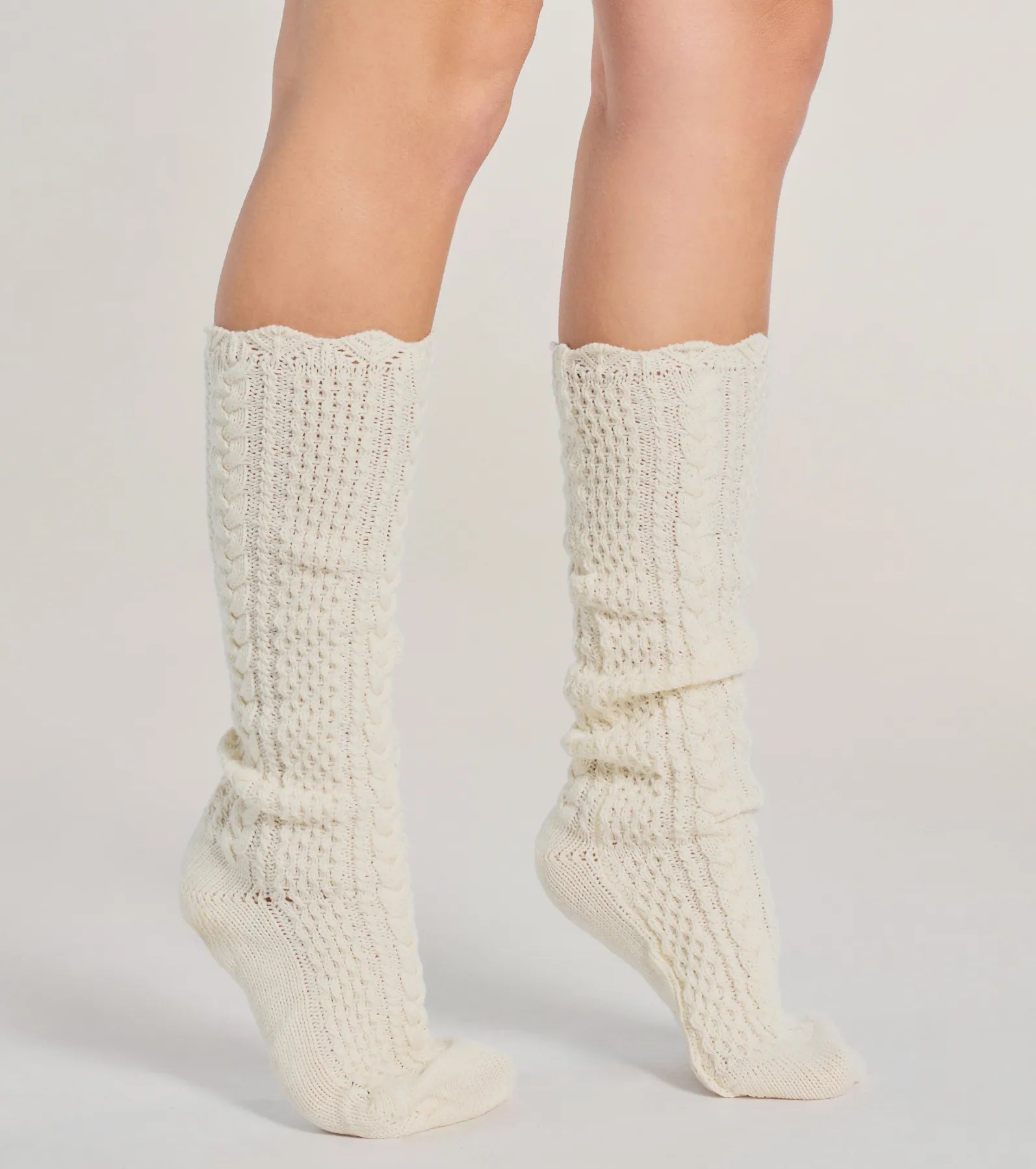 Cute Essentials Cable Knit Knee High Socks