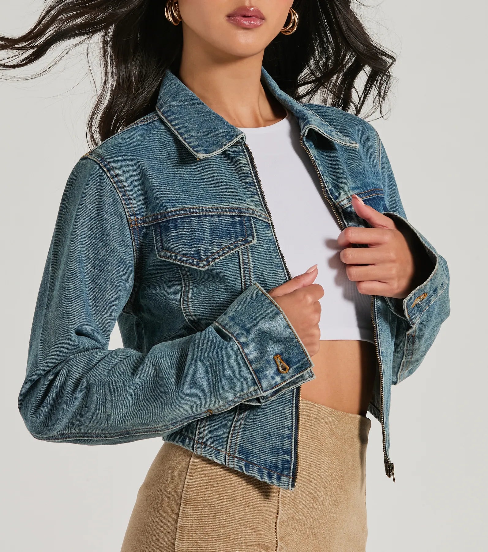 Cool Trendsetter Zip Up Collared Crop Denim Jacket