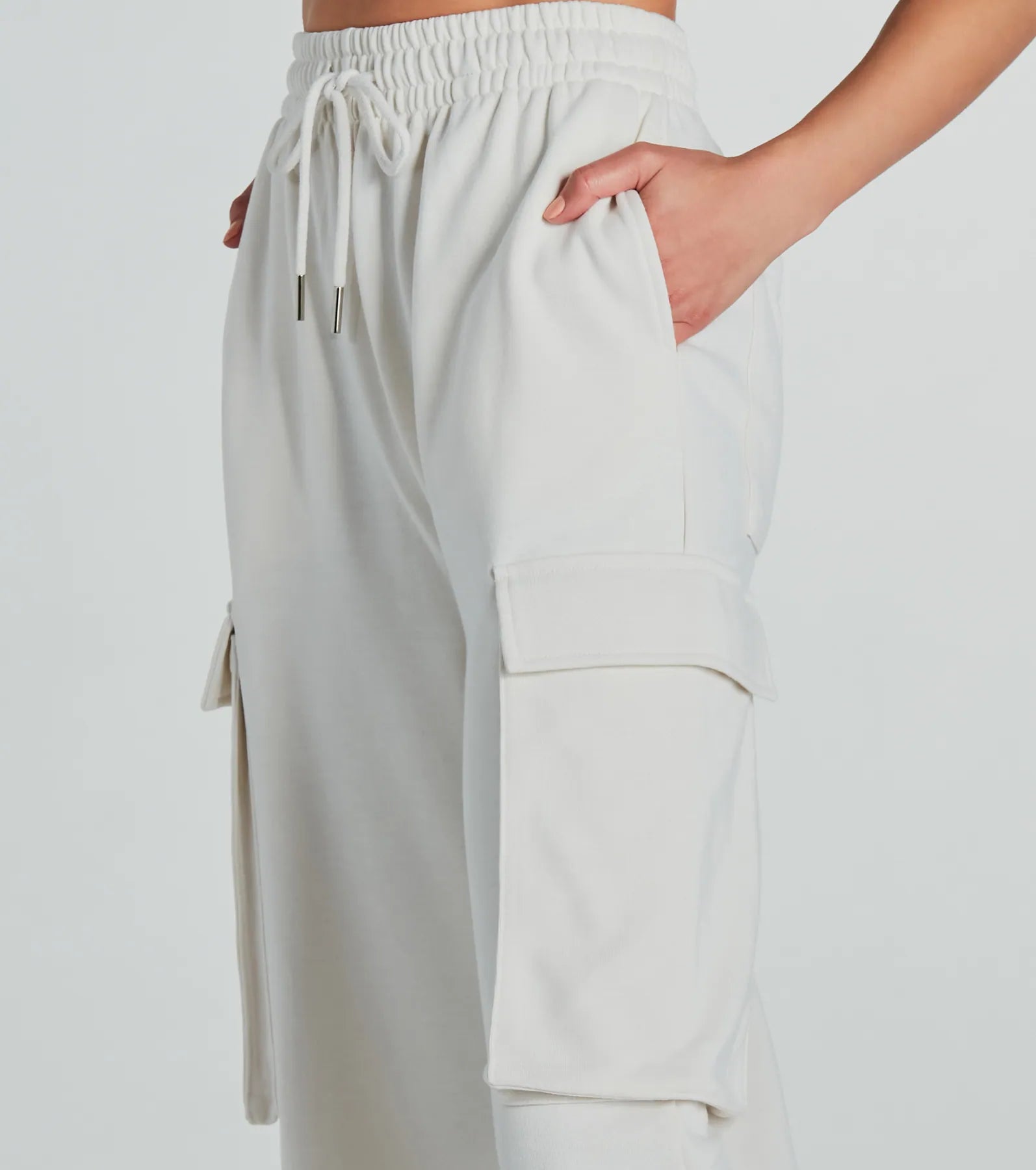 Elevated Cool Wide-Leg Cargo Sweatpants