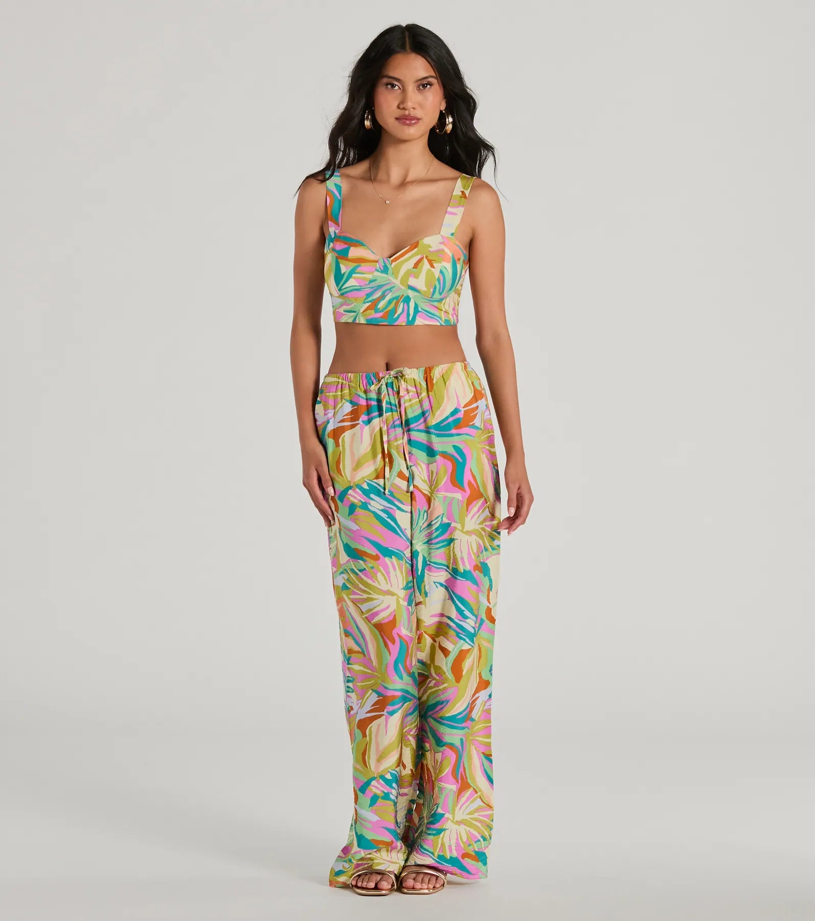 Getaway Retreat Sweetheart Tropical Crop Top