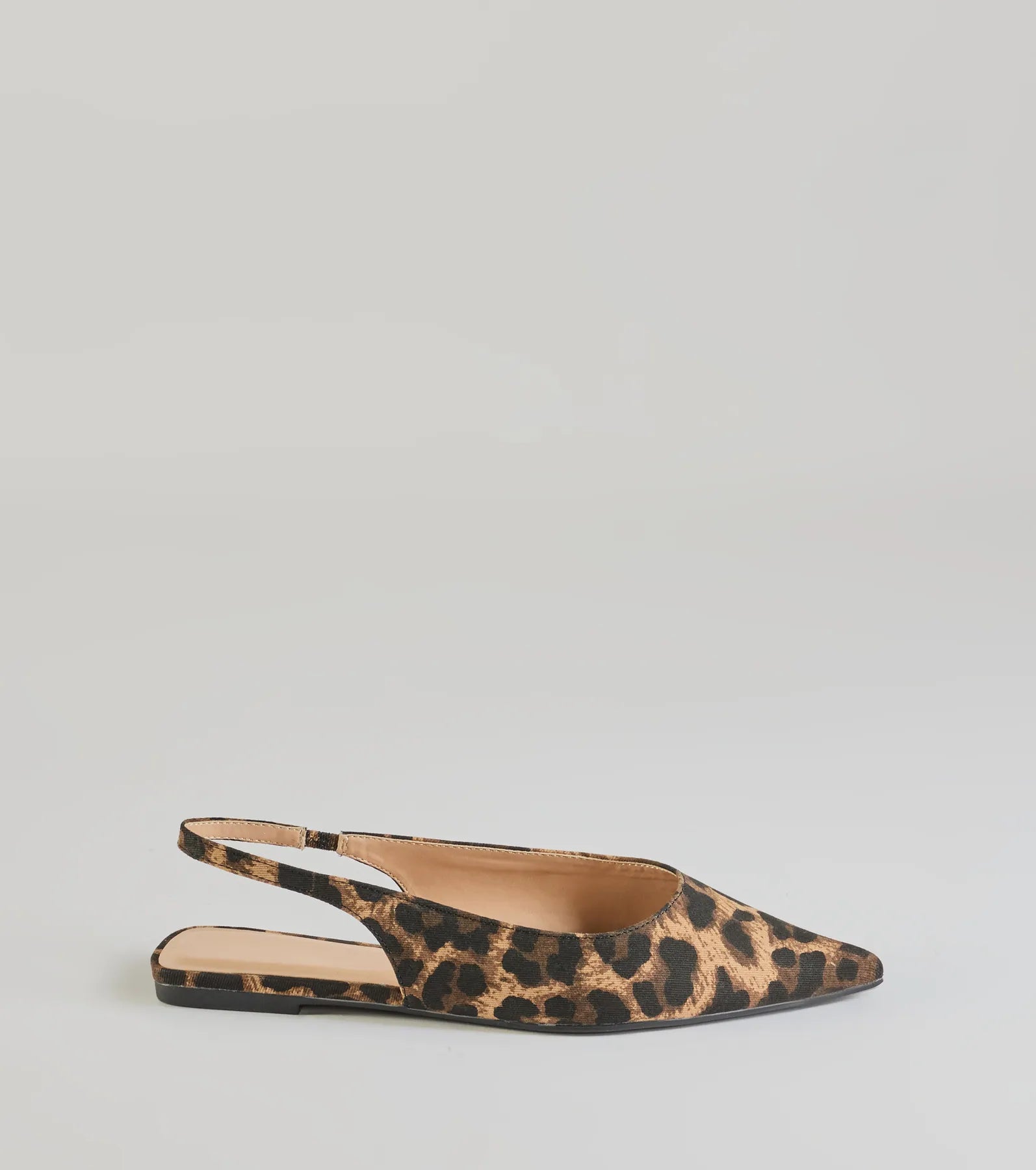 Untamed Chic Leopard Print Pointy Flats